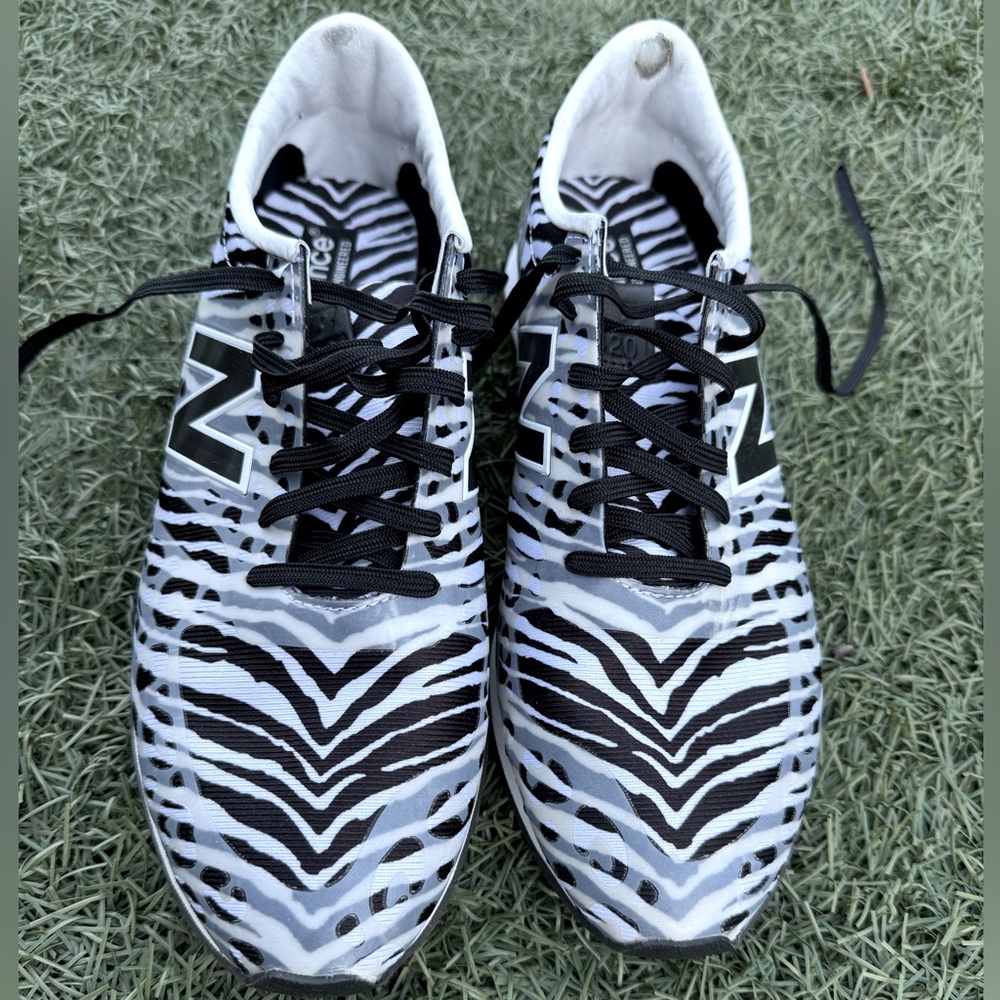 ✨New Balance Zebra Print Shoes